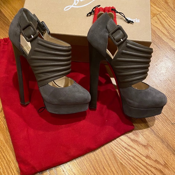 Pumps - Picture 3 of 8